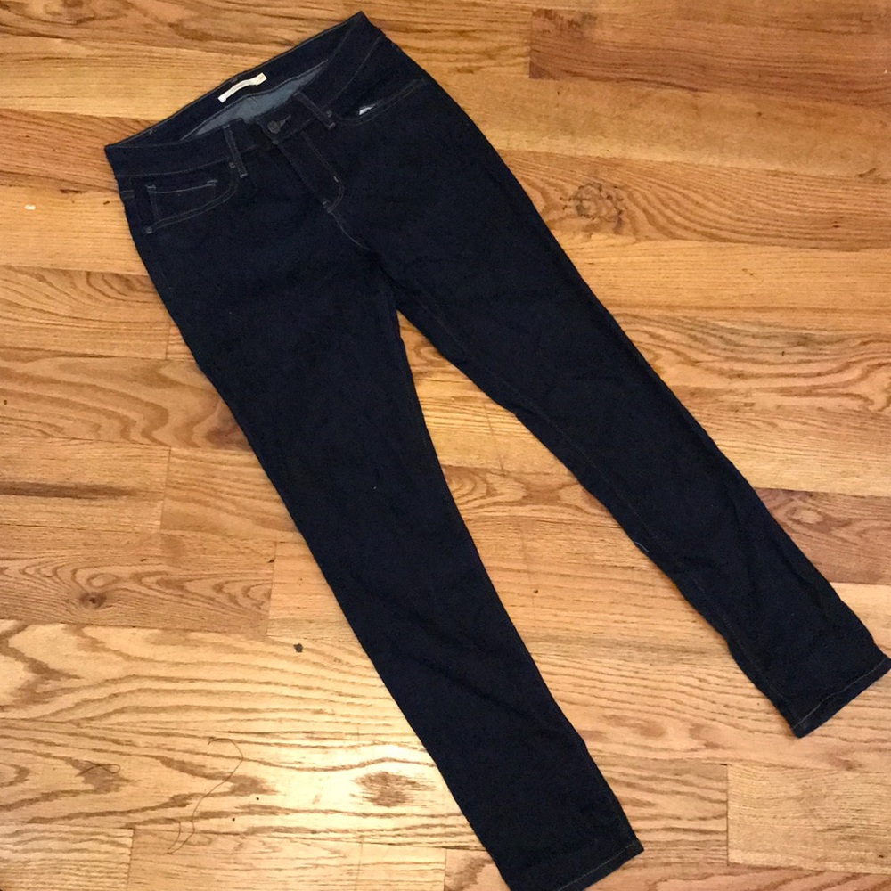 Levi’s 711 Jeans